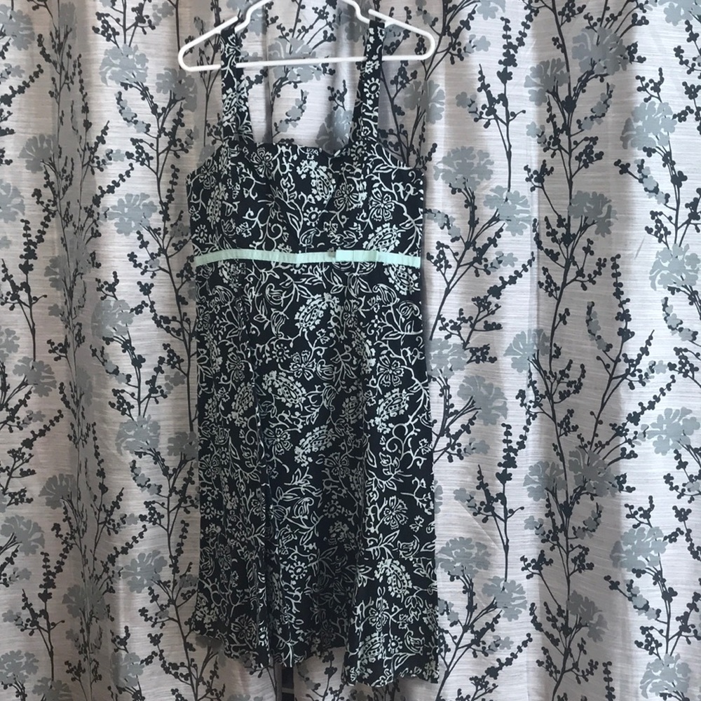 A line knee length cotton stretchy dress